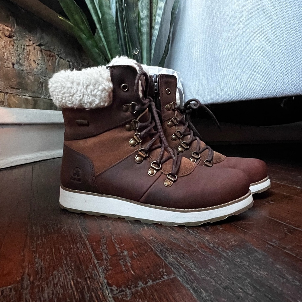 Ariel F Women's Leather Winter Boots, Cognac, W9